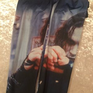 The crow leggings size medium
